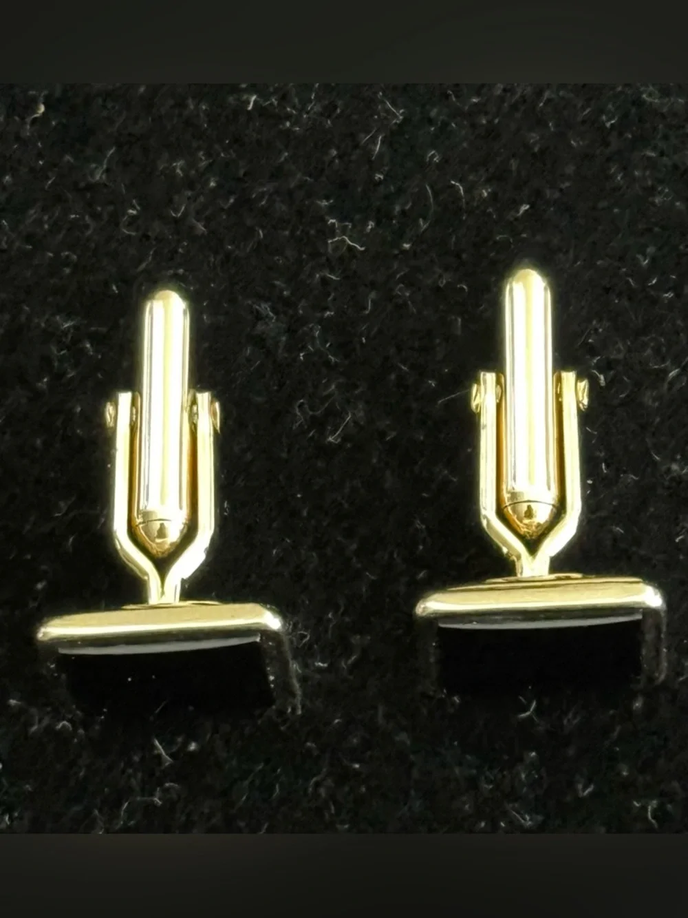 Vintage Swank Gold-ToneBlack Onyx Square-Shaped Cuff Links